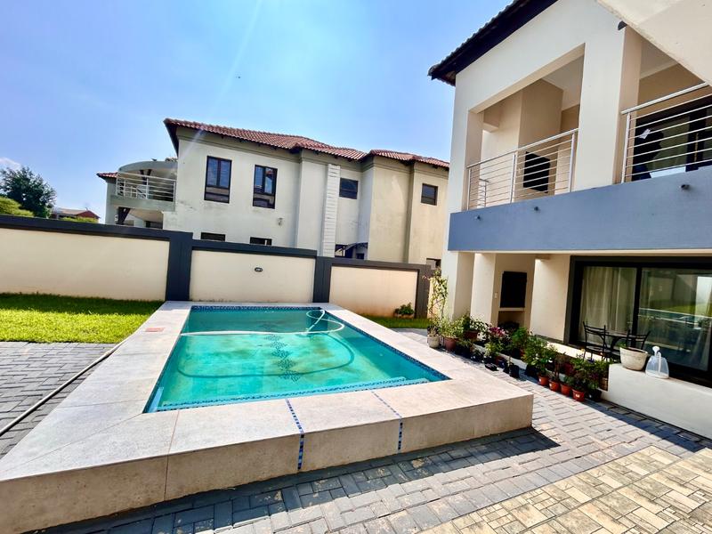 5 Bedroom Property for Sale in Xanadu North West